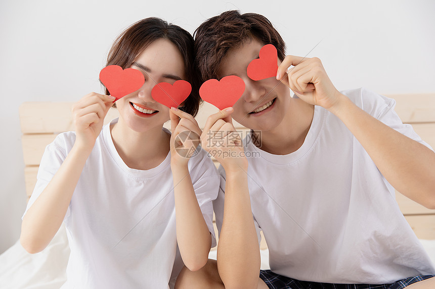 瑞浦兰钧（00666）2025中期业绩分析：双轮驱动推动增长，盈利拐点初现